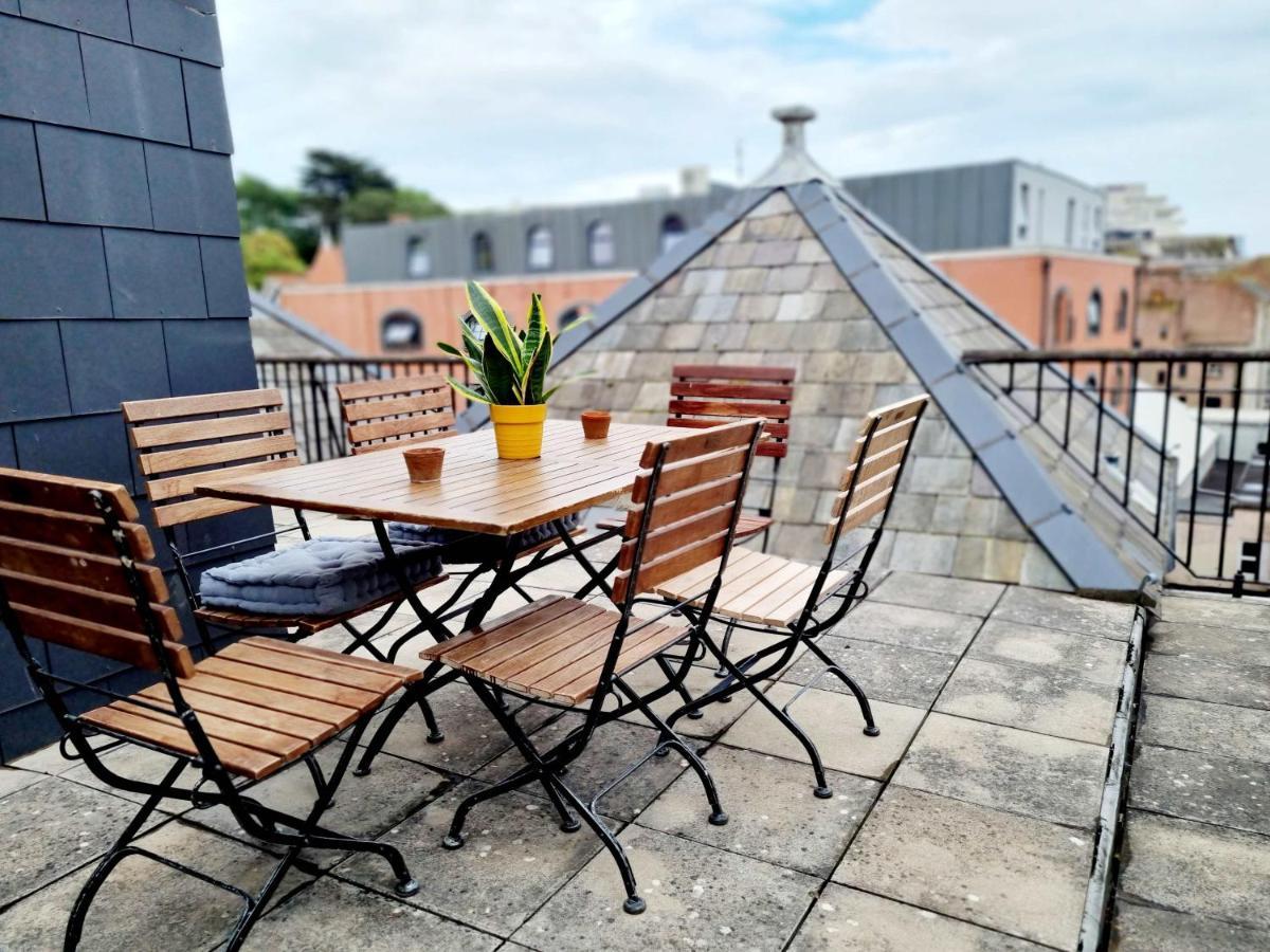 Cityscape Haven: 1 Bedroom Apartment With Terrace And City View Bournemouth Buitenkant foto
