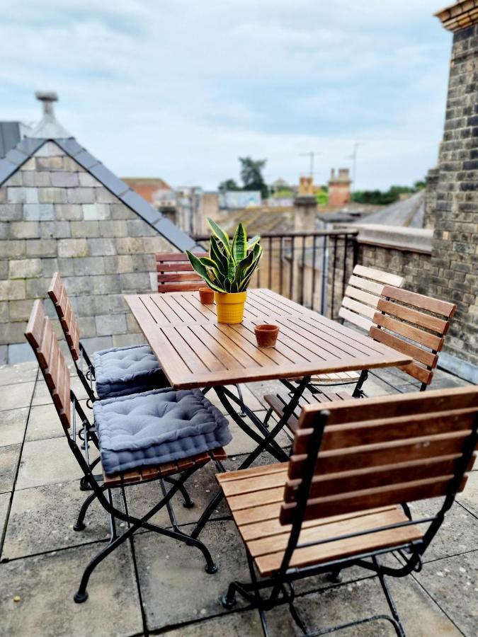 Cityscape Haven: 1 Bedroom Apartment With Terrace And City View Bournemouth Buitenkant foto