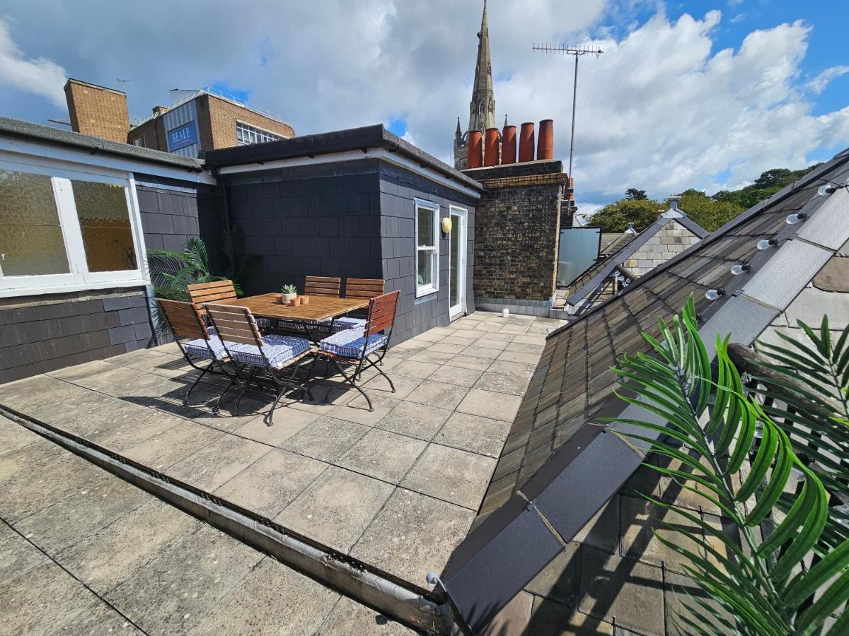 Cityscape Haven: 1 Bedroom Apartment With Terrace And City View Bournemouth Buitenkant foto